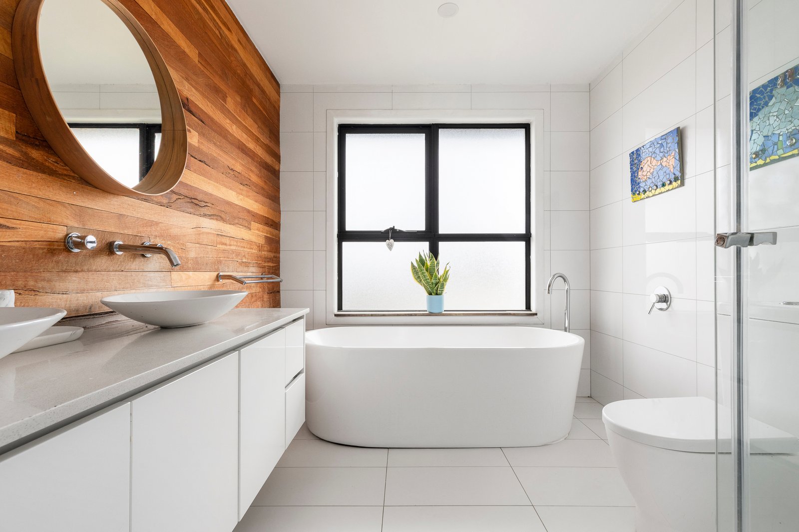 Real Estate and Property in 2 Alray Drive, Cheltenham, VIC