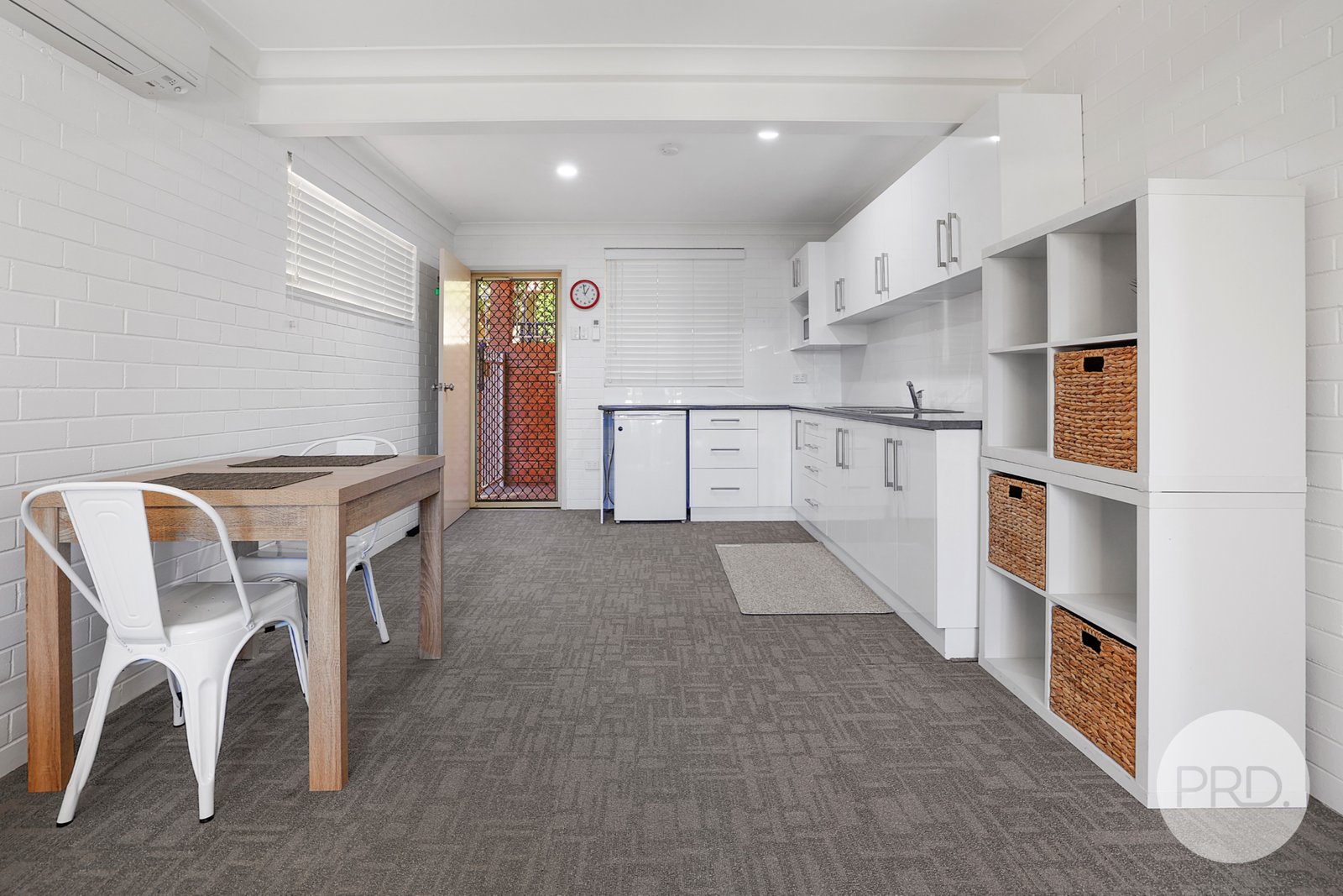 2 Amaroo Road TAMWORTH 6