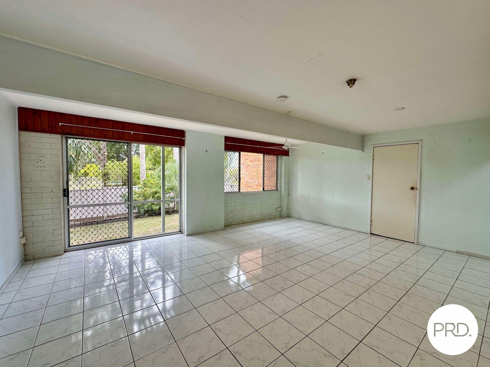 2 AMAROO Street BOYNE ISLAND 16