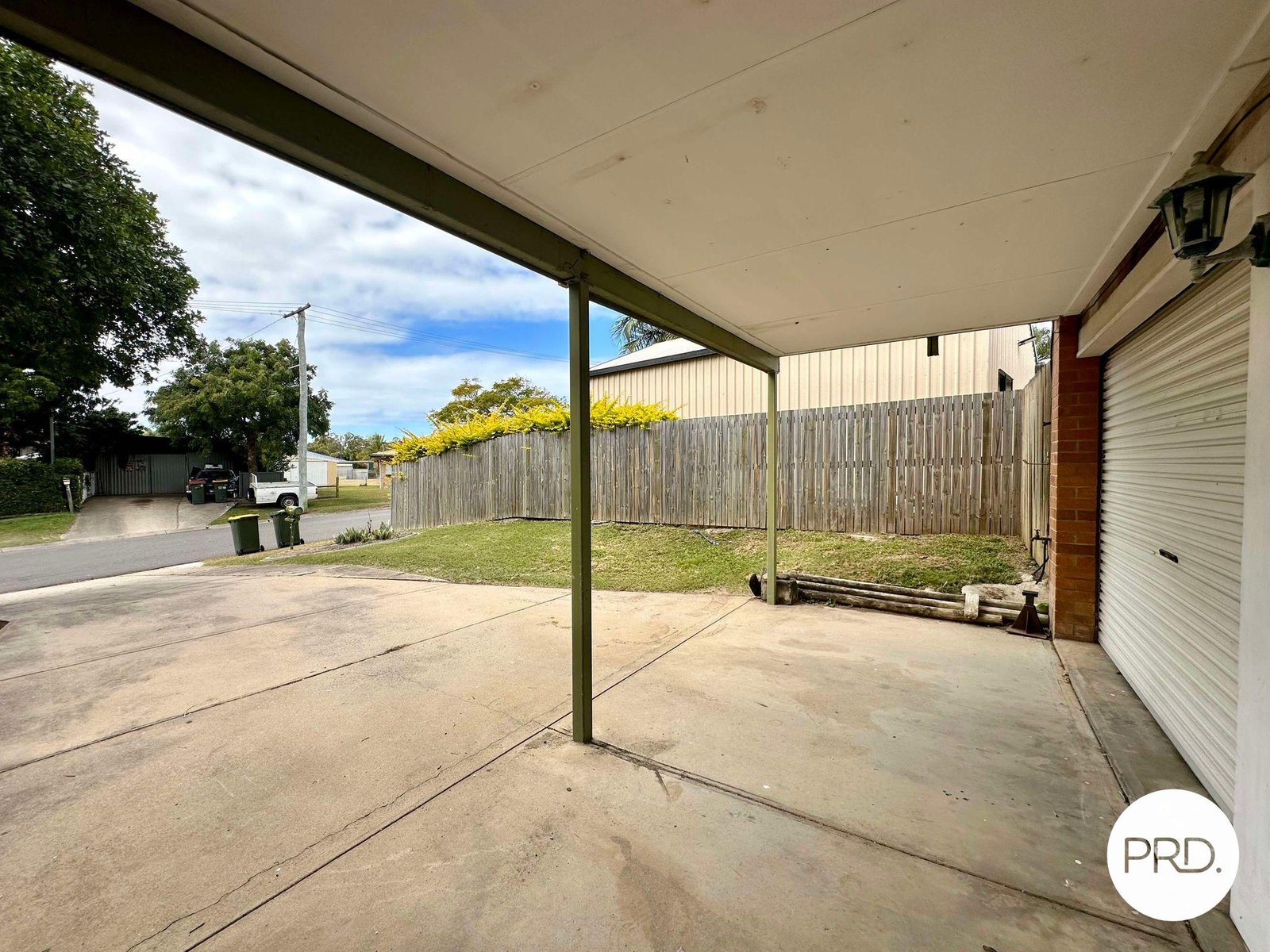 2 AMAROO Street BOYNE ISLAND 27