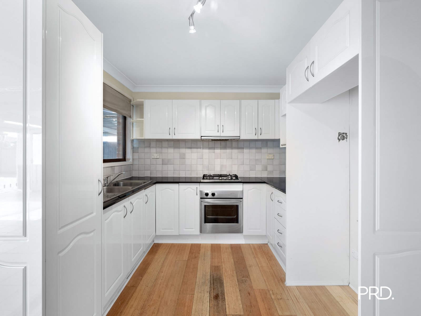 2 Andys Court ST CLAIR 6