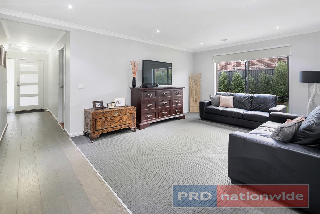 2 Angus Close DELACOMBE 4