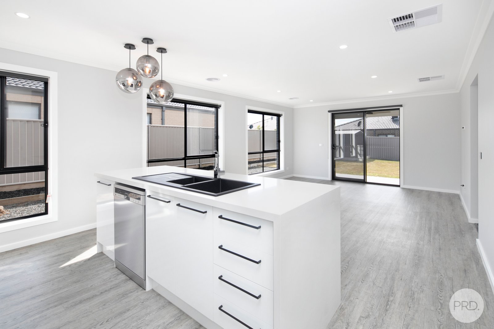 2 Anneke Way WINTER VALLEY 2