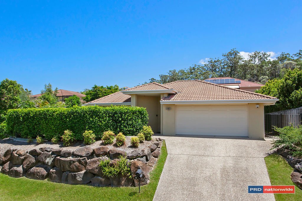 2 Arbury Hill Close BURLEIGH HEADS 1