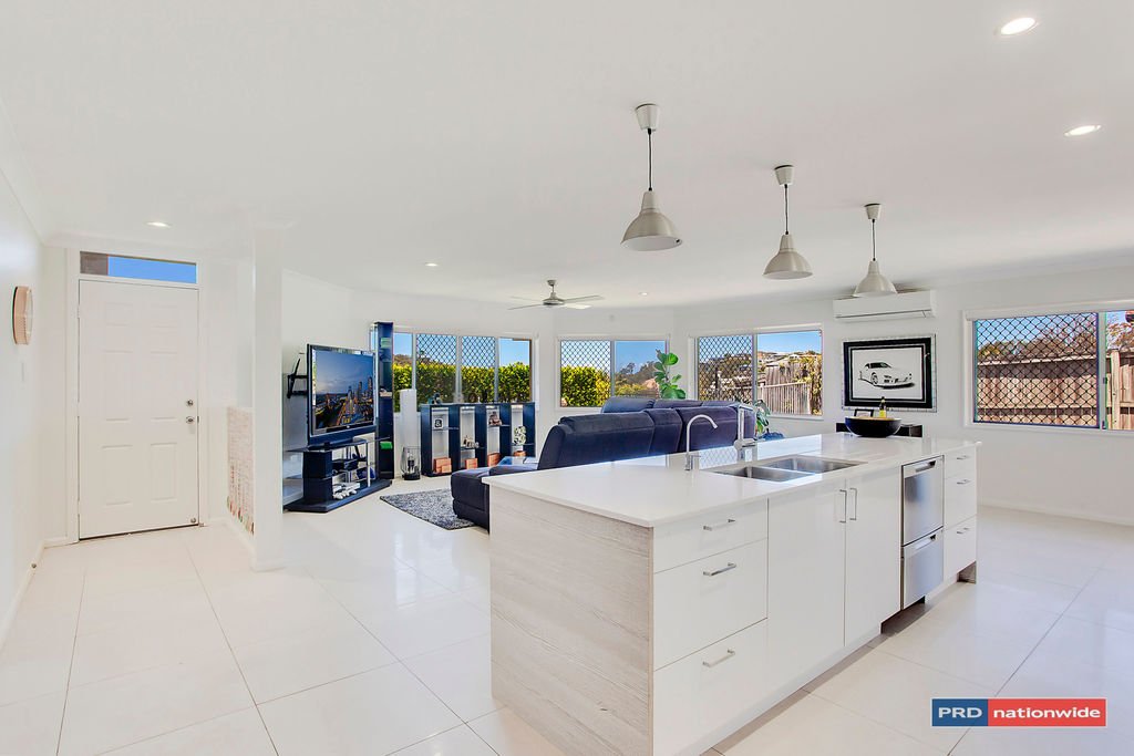 2 Arbury Hill Close BURLEIGH HEADS 6