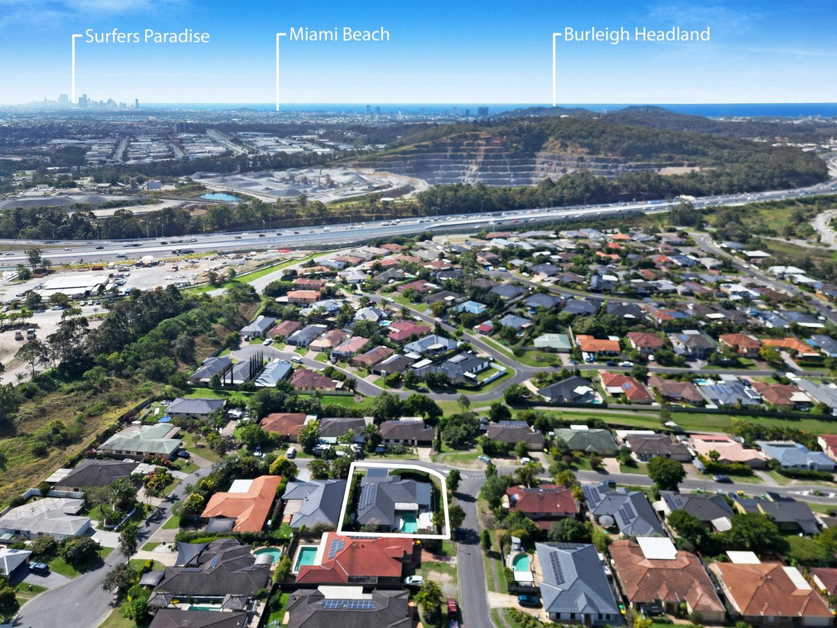 2 Arbury Hill Close Burleigh Heads 27