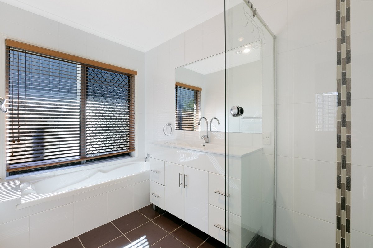 2 Ardisia Court Burleigh Heads 15