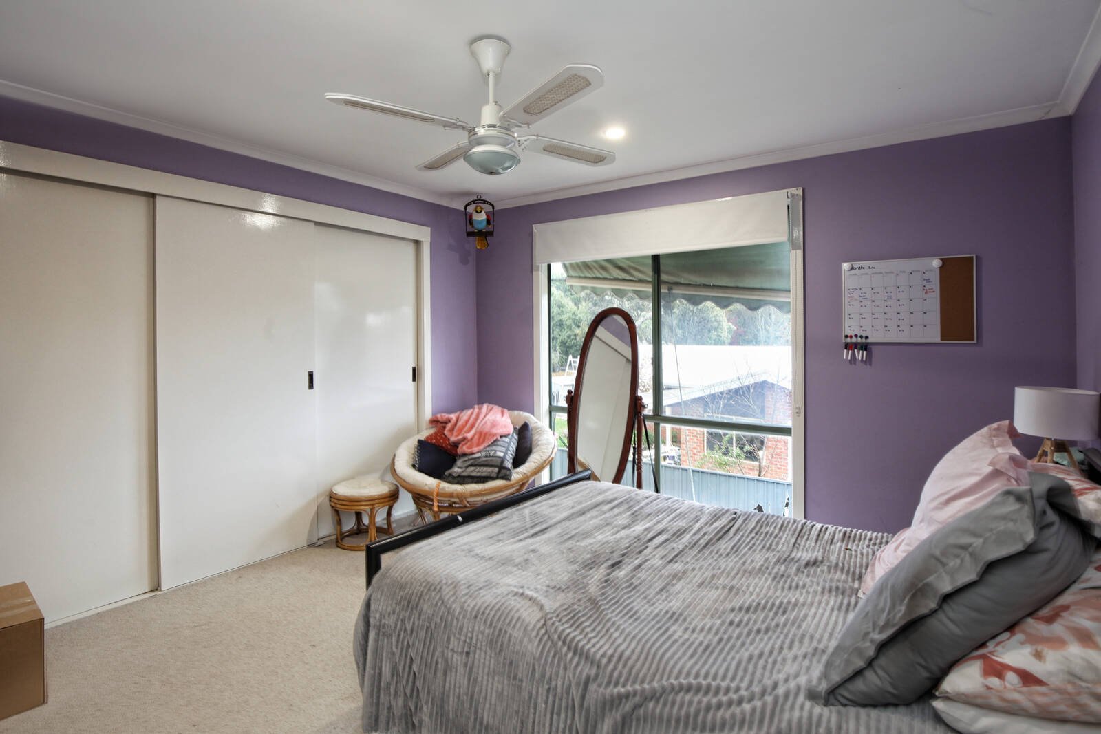 Real Estate and Property in 2 Arnold Court, Woodend, VIC