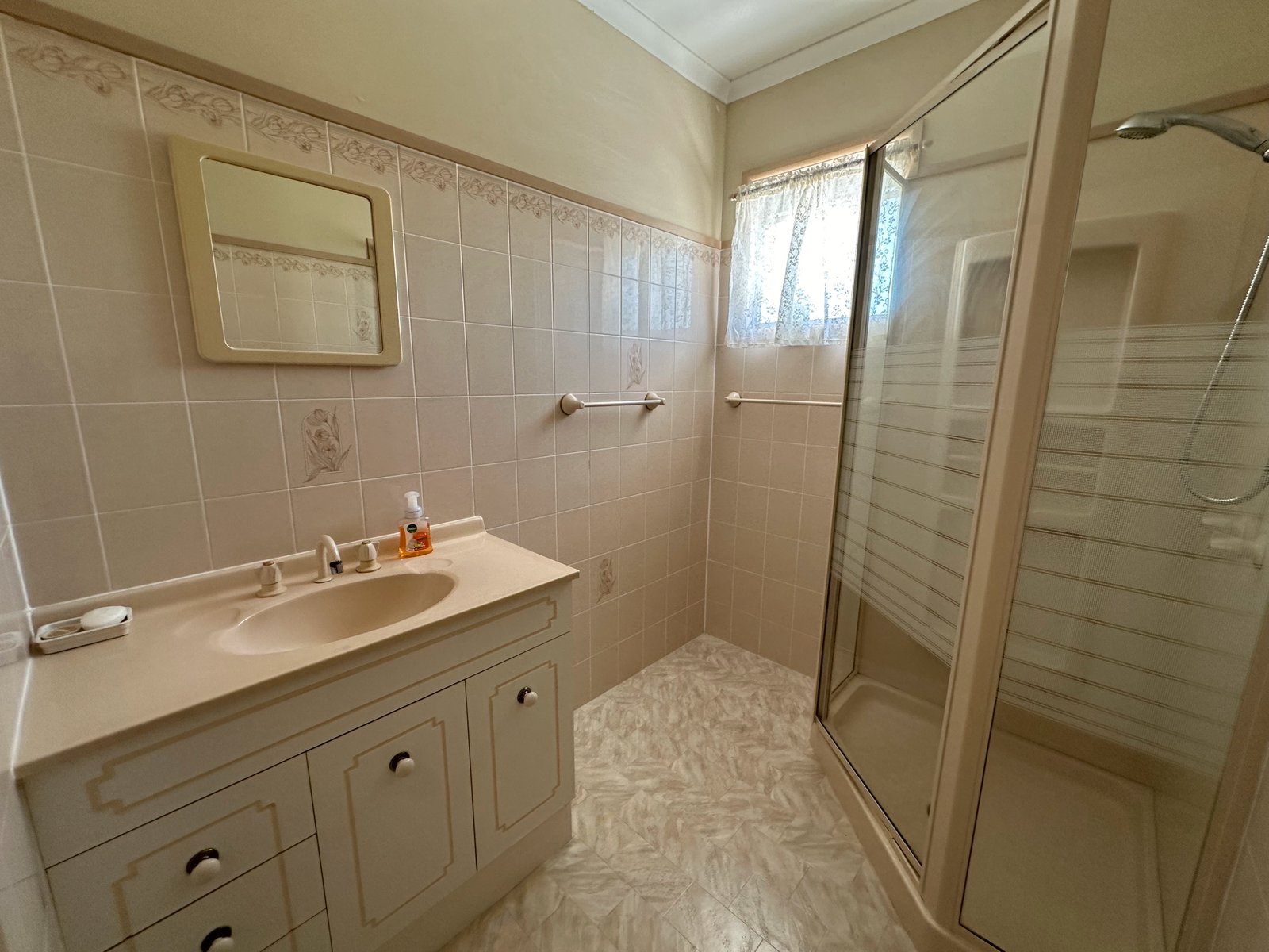 2 Arthur Street BOYNE ISLAND 10