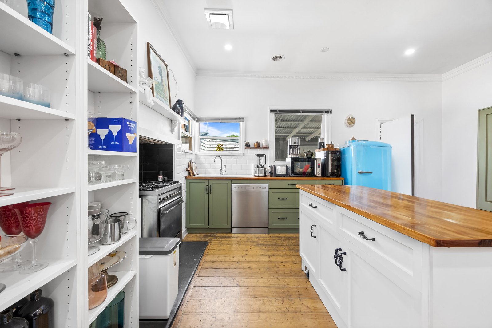 Gallery: 2 Ascot St South