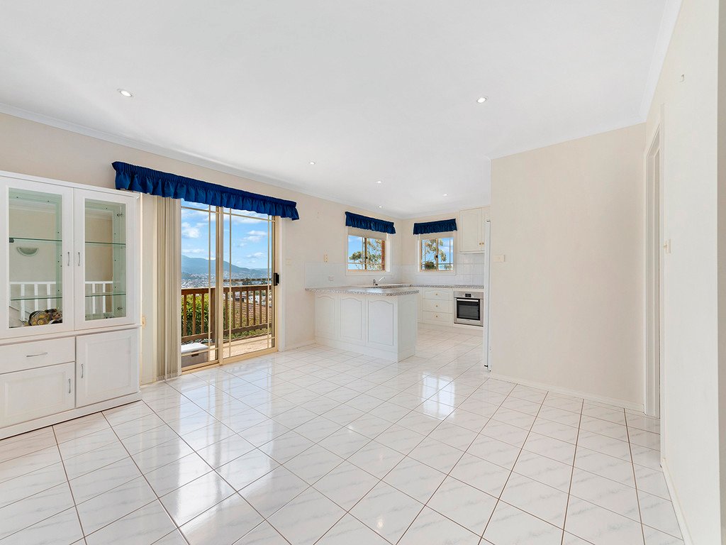 2 Atherton Avenue WEST MOONAH 4