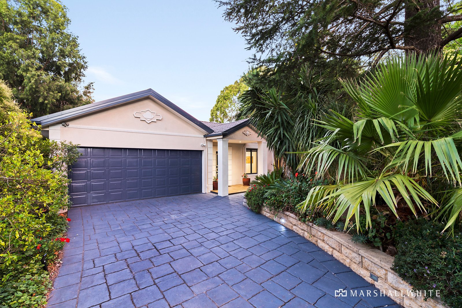 2 Aumann Court, Mont Albert North, VIC