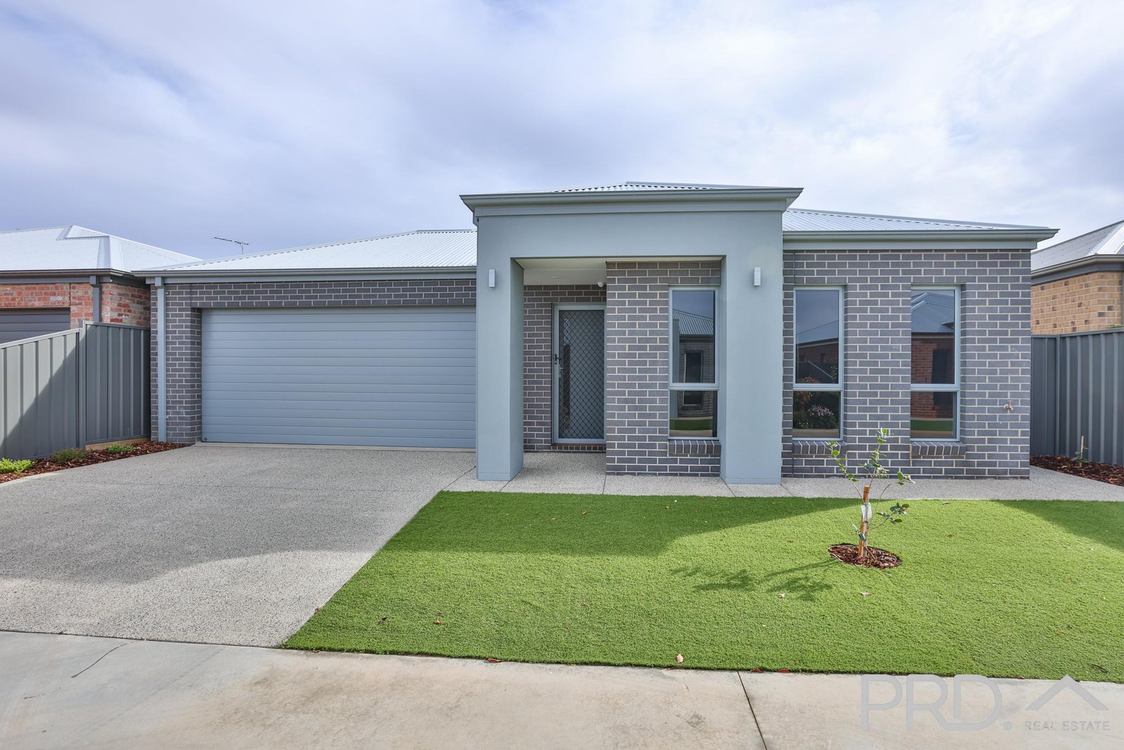 2 Azure Close IRYMPLE 1