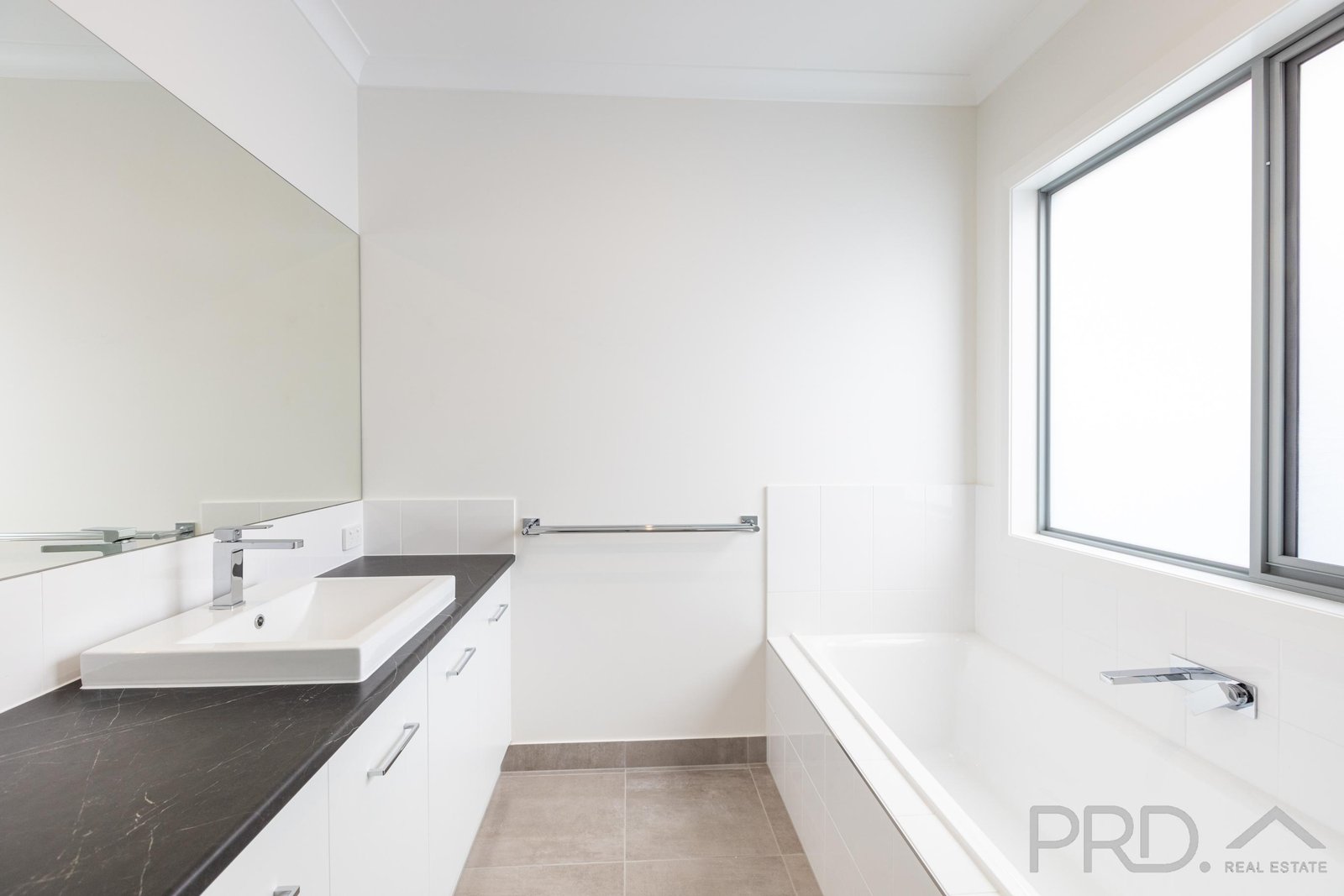 2 Azure Close IRYMPLE 11