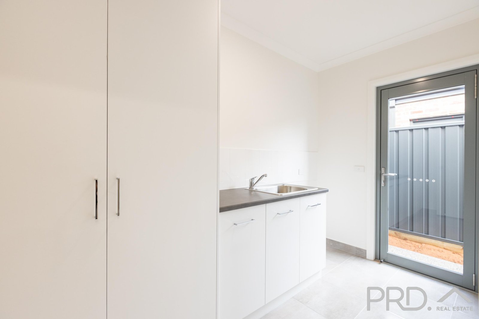 2 Azure Close IRYMPLE 12