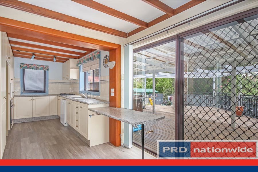 2 Baker Street OATLEY 3