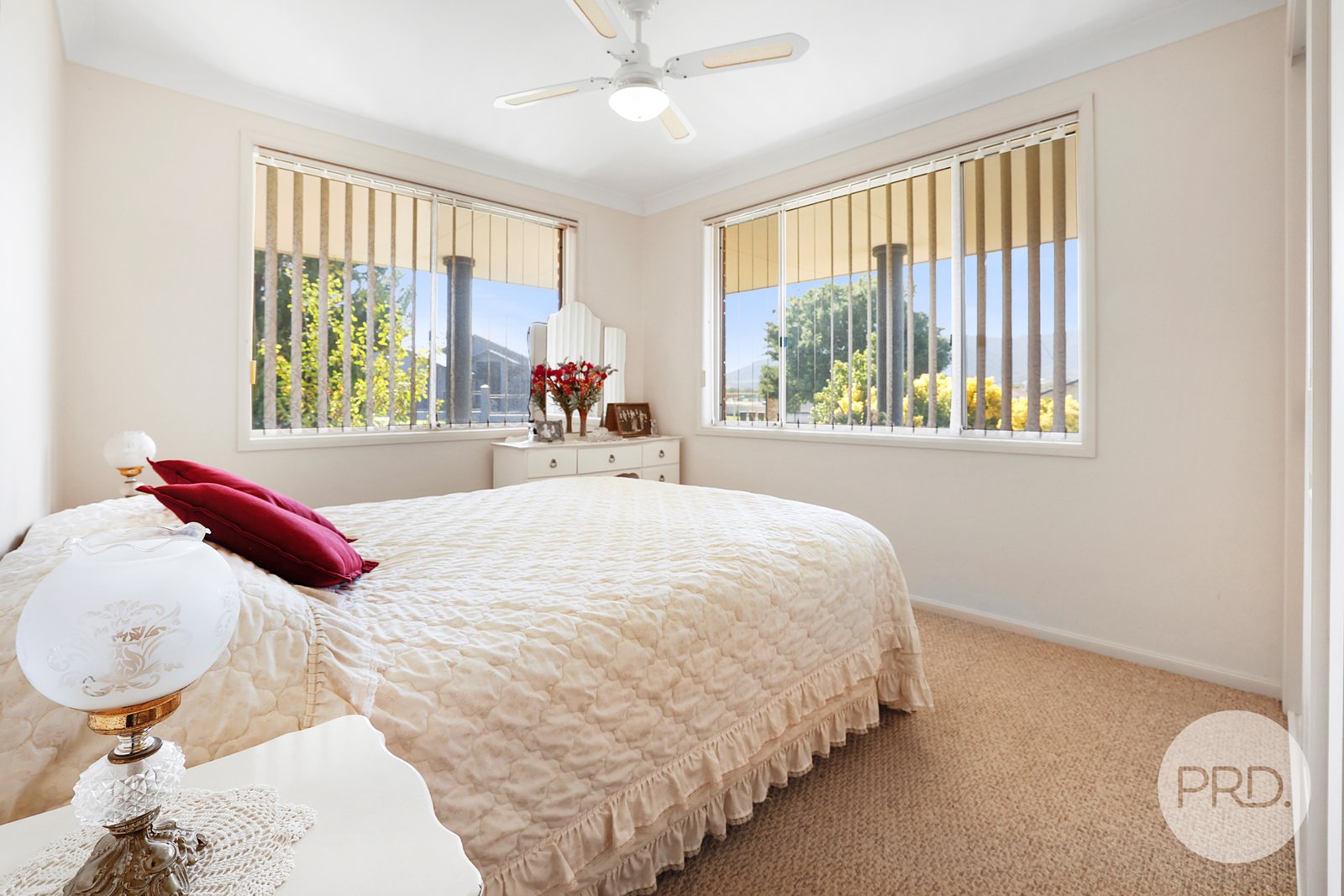 2 Banksia Close KOOTINGAL 8