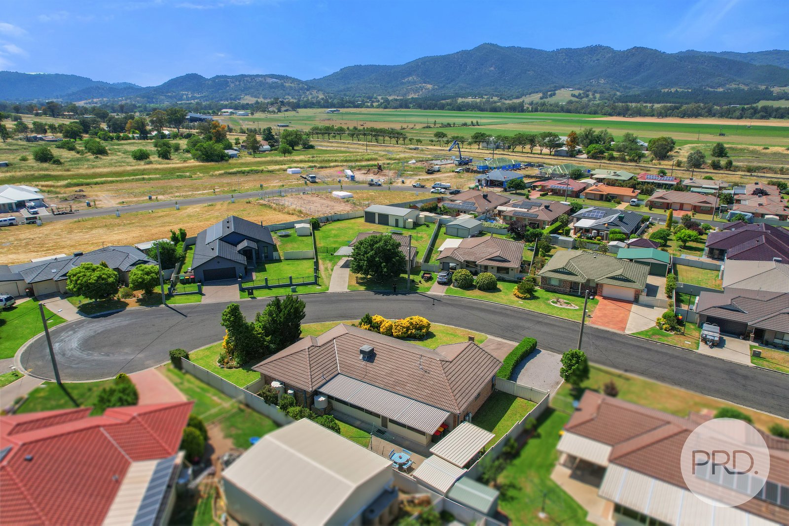 2 Banksia Close KOOTINGAL 19