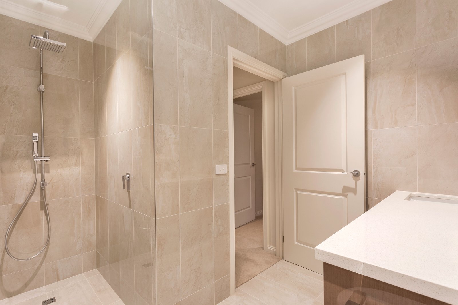 Real Estate and Property in 2 Banool Quadrant, Doncaster East, VIC