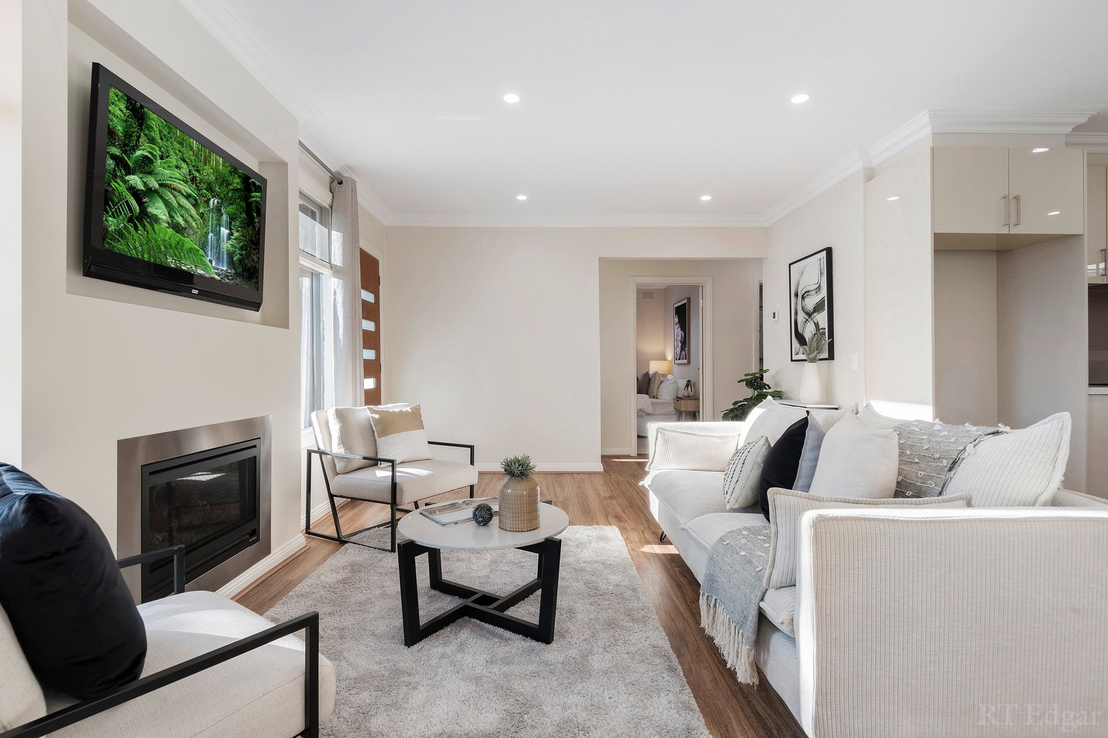 Real Estate and Property in 2 Banool Quadrant, Doncaster East, VIC