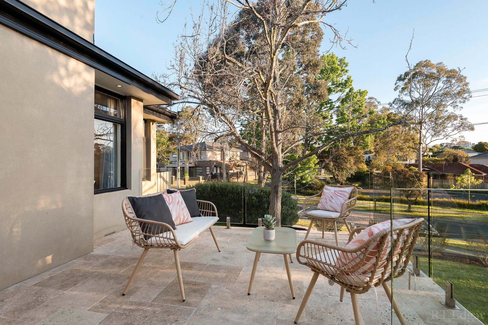 Real Estate and Property in 2 Banool Quadrant, Doncaster East, VIC