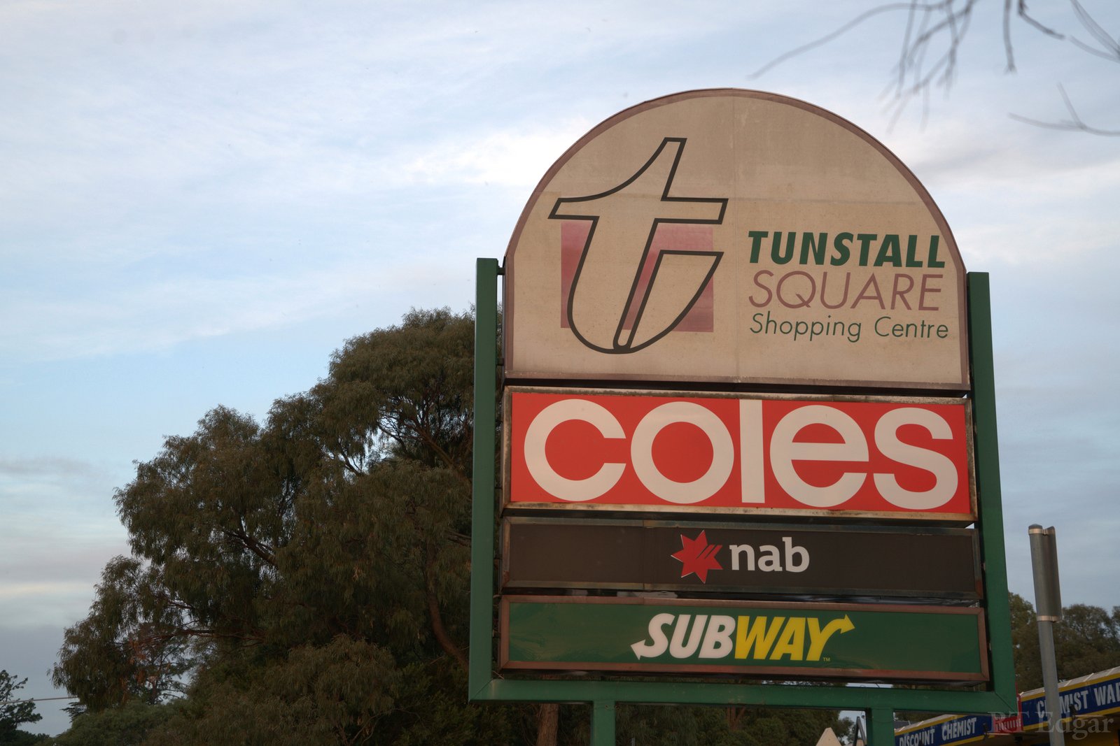 Real Estate and Property in 2 Banool Quadrant, Doncaster East, VIC