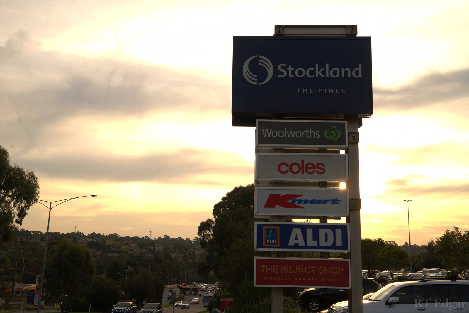 Real Estate and Property in 2 Banool Quadrant, Doncaster East, VIC