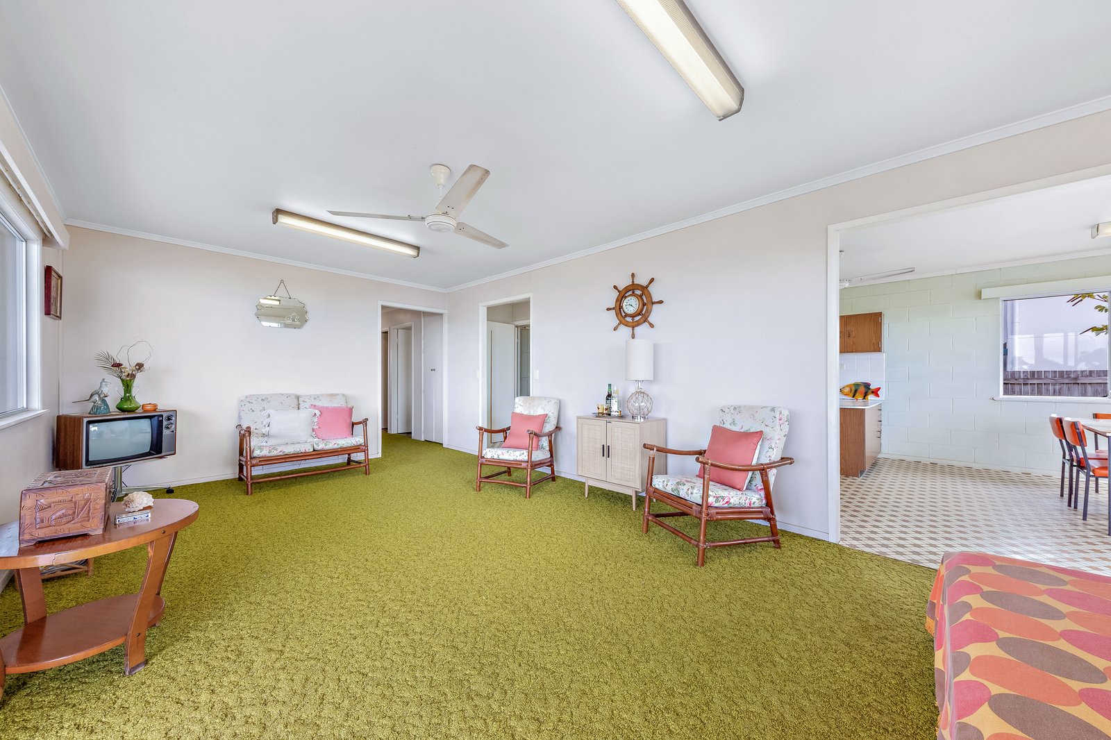 2 Begley Street AIRLIE BEACH 8