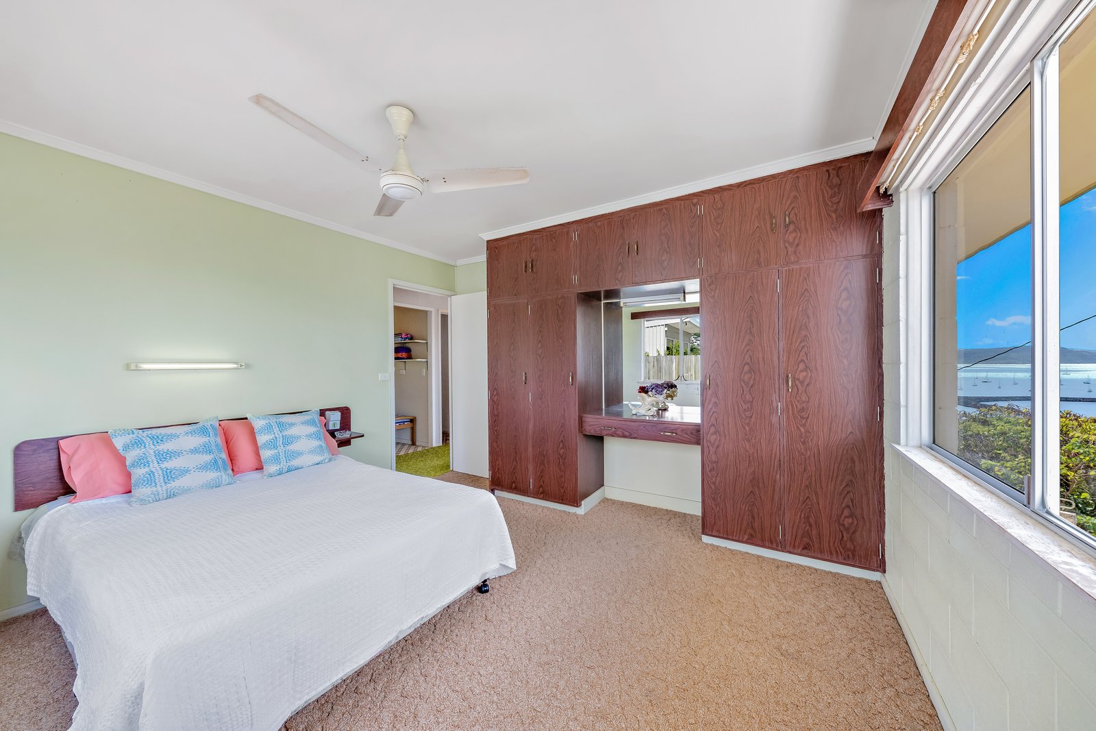 2 Begley Street AIRLIE BEACH 10
