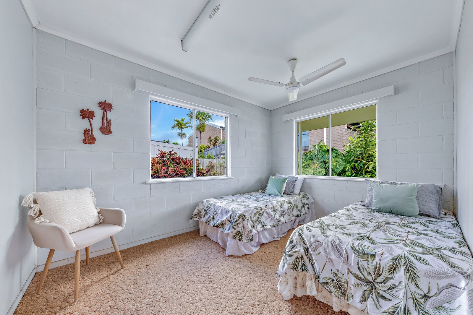 2 Begley Street AIRLIE BEACH 12
