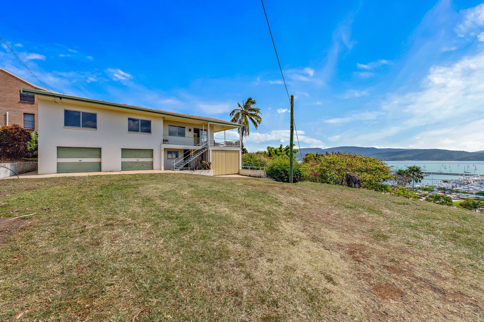 2 Begley Street AIRLIE BEACH 16