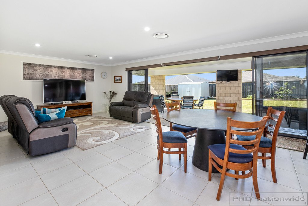 2 Birdwood Street CHISHOLM 4