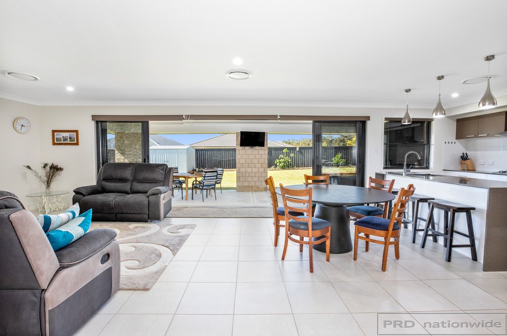 2 Birdwood Street CHISHOLM 5