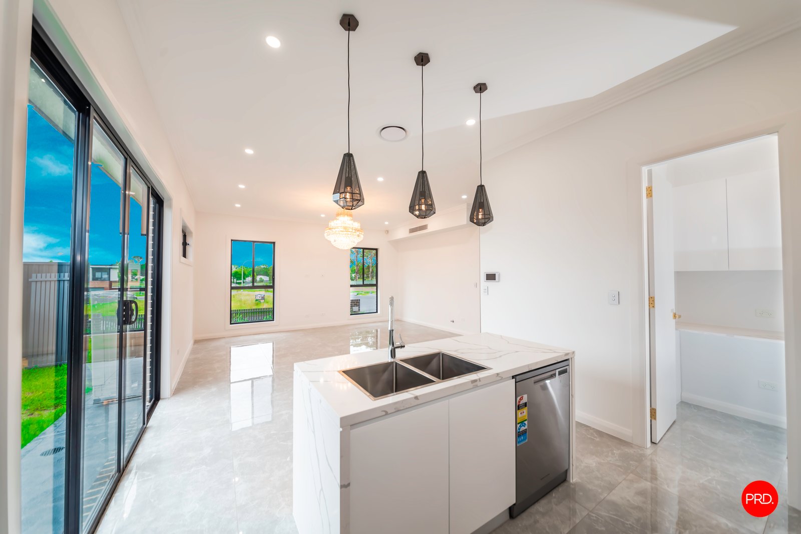 2 Biscuit Street LEPPINGTON 3