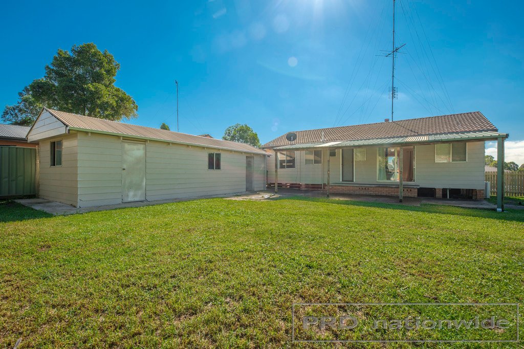 2 Blackley Avenue TENAMBIT 18