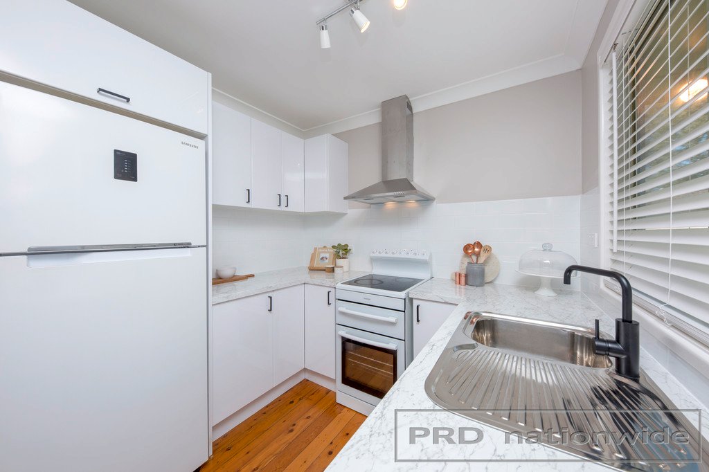 2 Blackley Avenue TENAMBIT 24