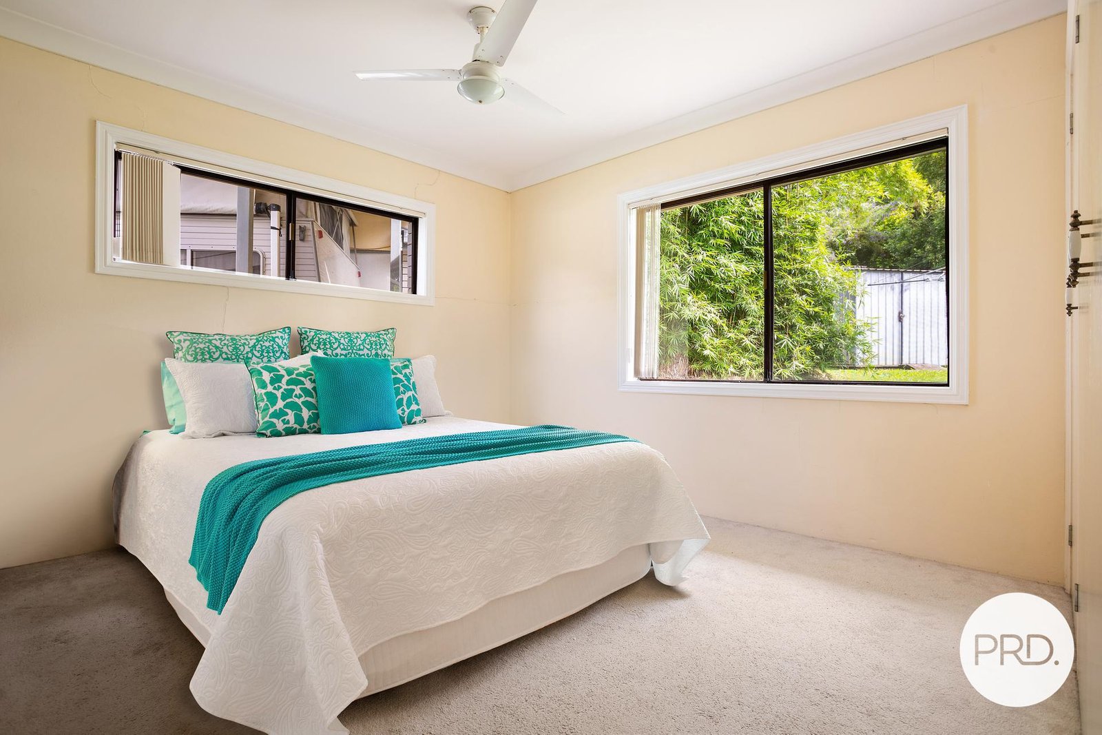 2 Blaxland Avenue MOLENDINAR 2