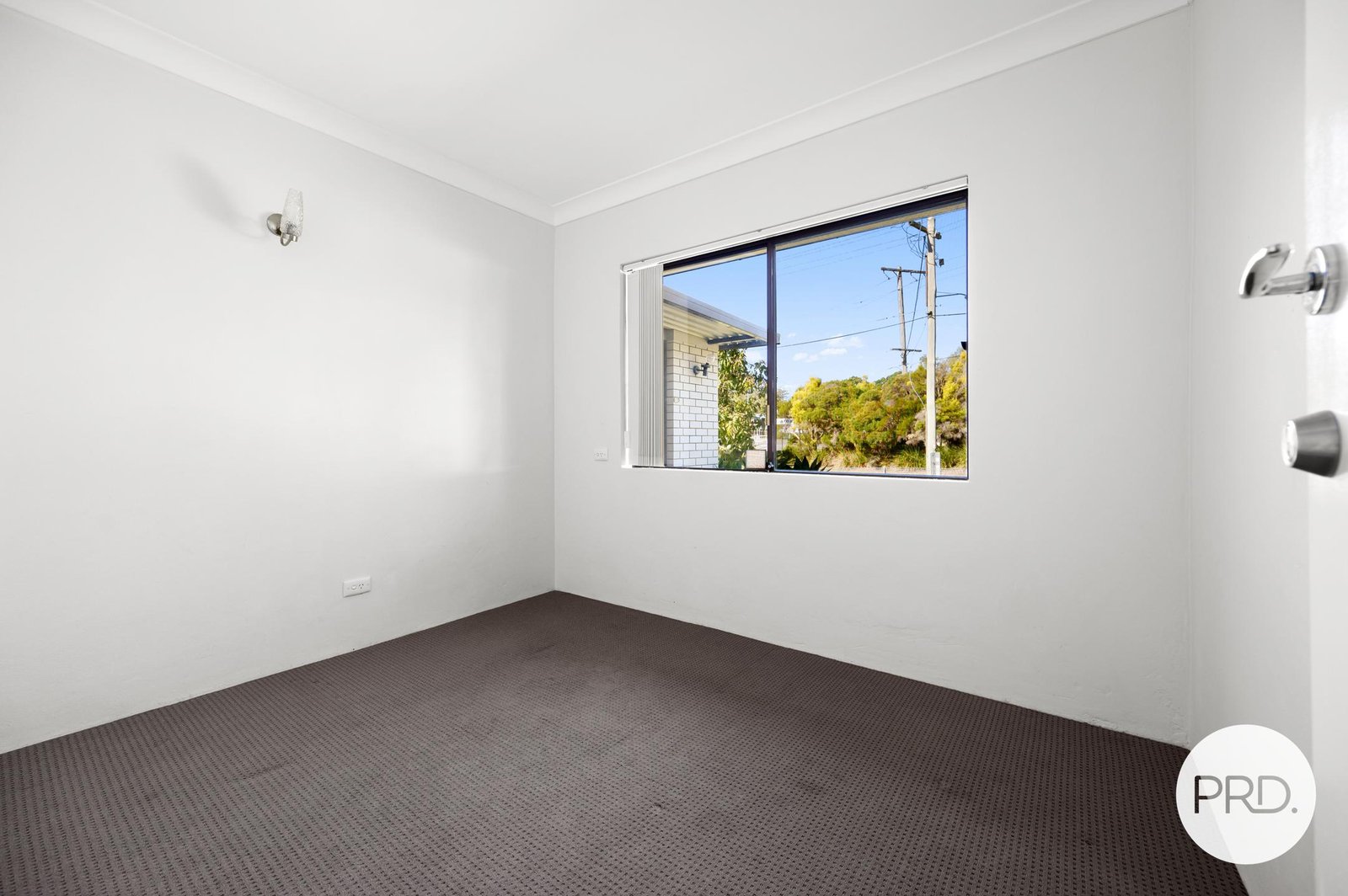 2 Blaxland Avenue MOLENDINAR 10