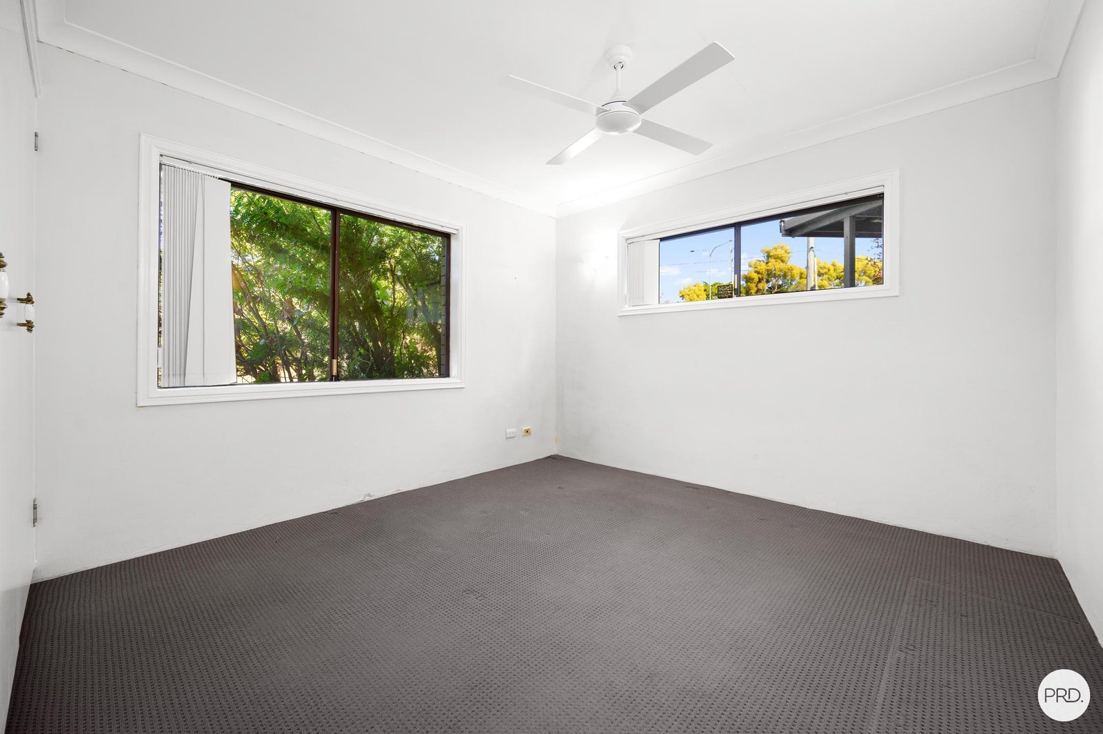 2 Blaxland Avenue MOLENDINAR 6