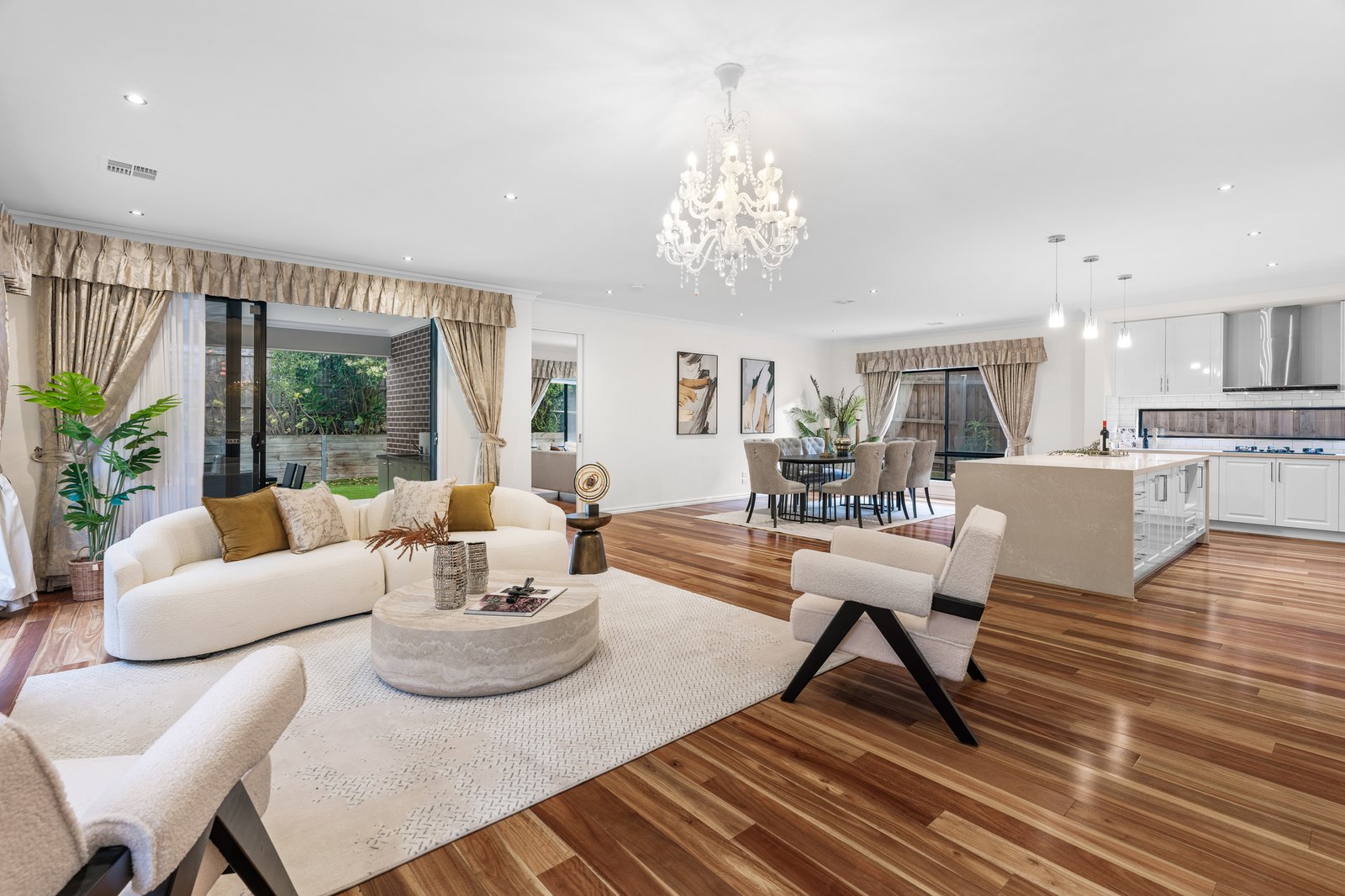 Gallery: 2 Blossom Court