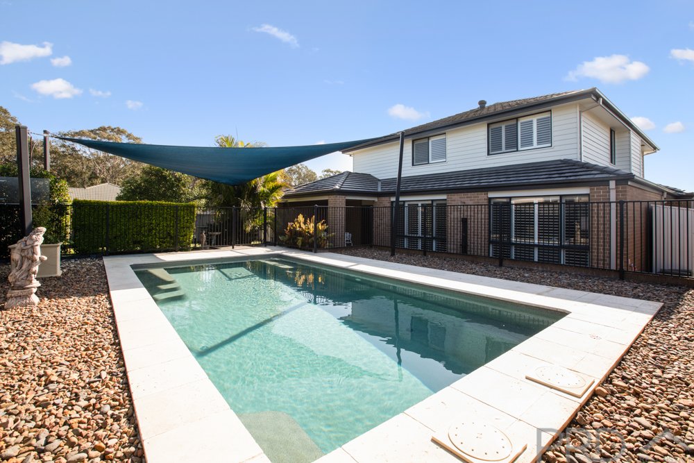 2 Bluestreak Way CHISHOLM 19