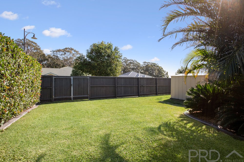 2 Bluestreak Way CHISHOLM 21