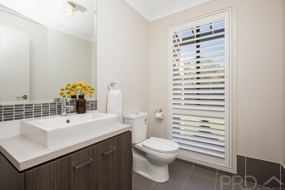 2 Bluestreak Way CHISHOLM 32