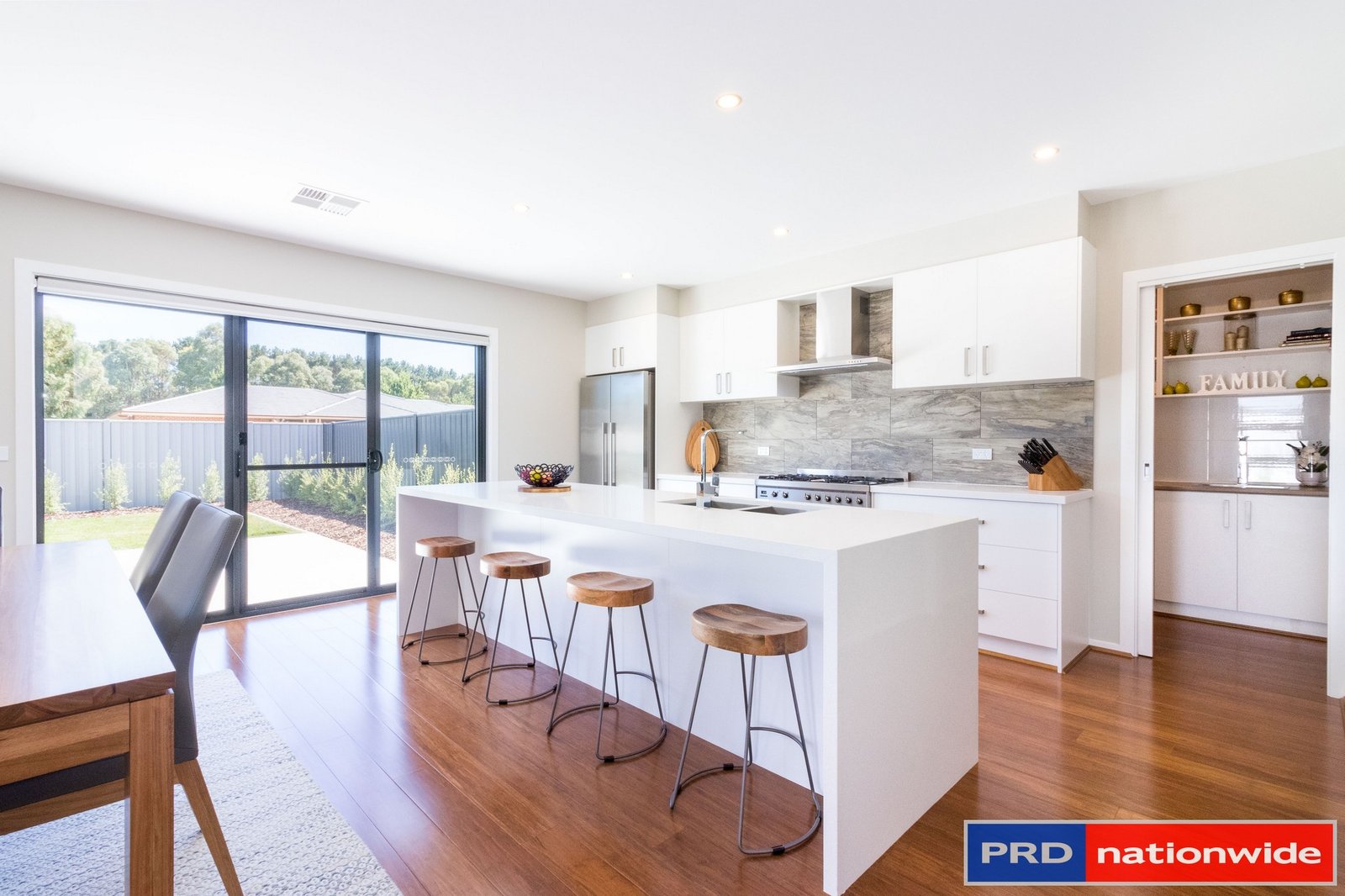 2 Bluskie Close BUNGENDORE 5