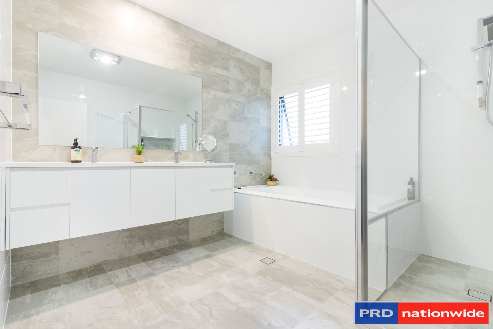 2 Bluskie Close BUNGENDORE 14