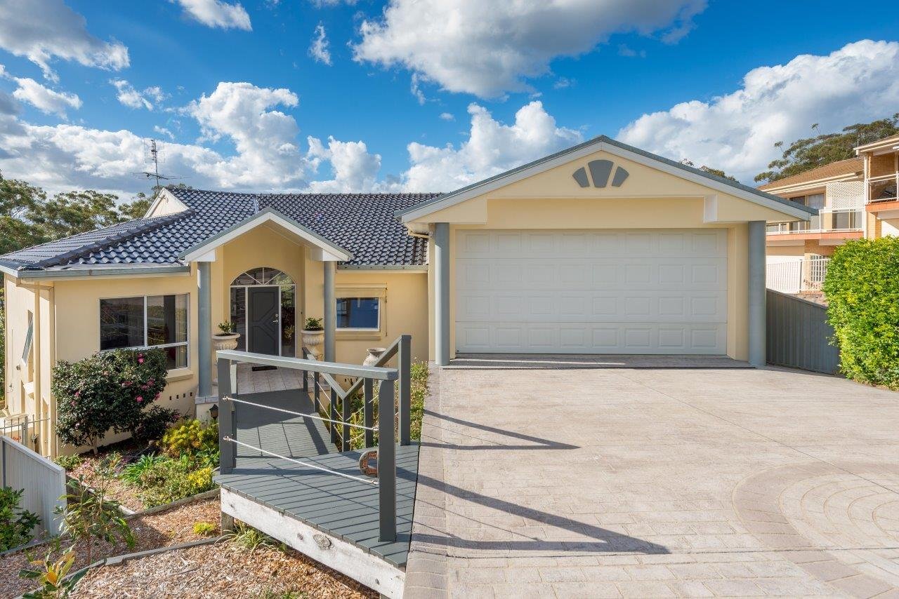 2 Bonito Street CORLETTE 2