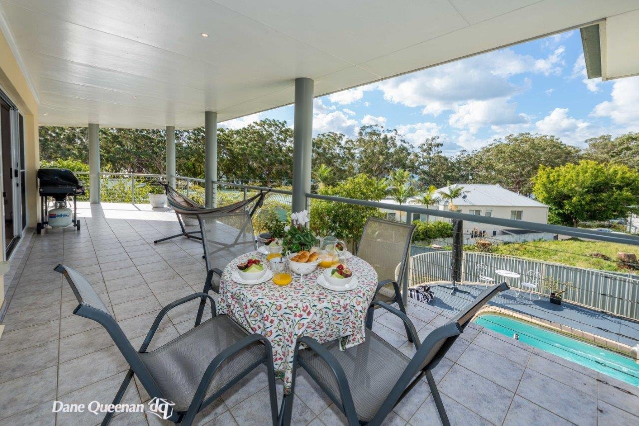 2 Bonito Street CORLETTE 12