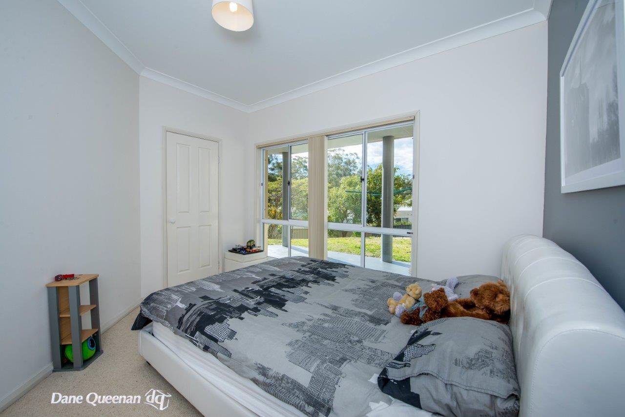 2 Bonito Street CORLETTE 25