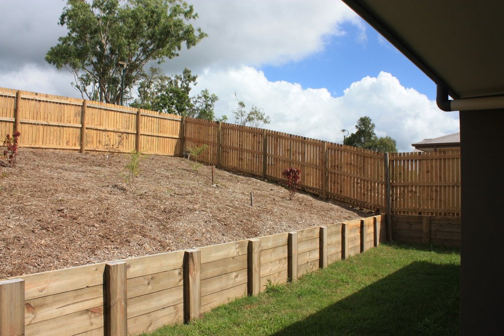 2 Bowline Lane CANNONVALE 6