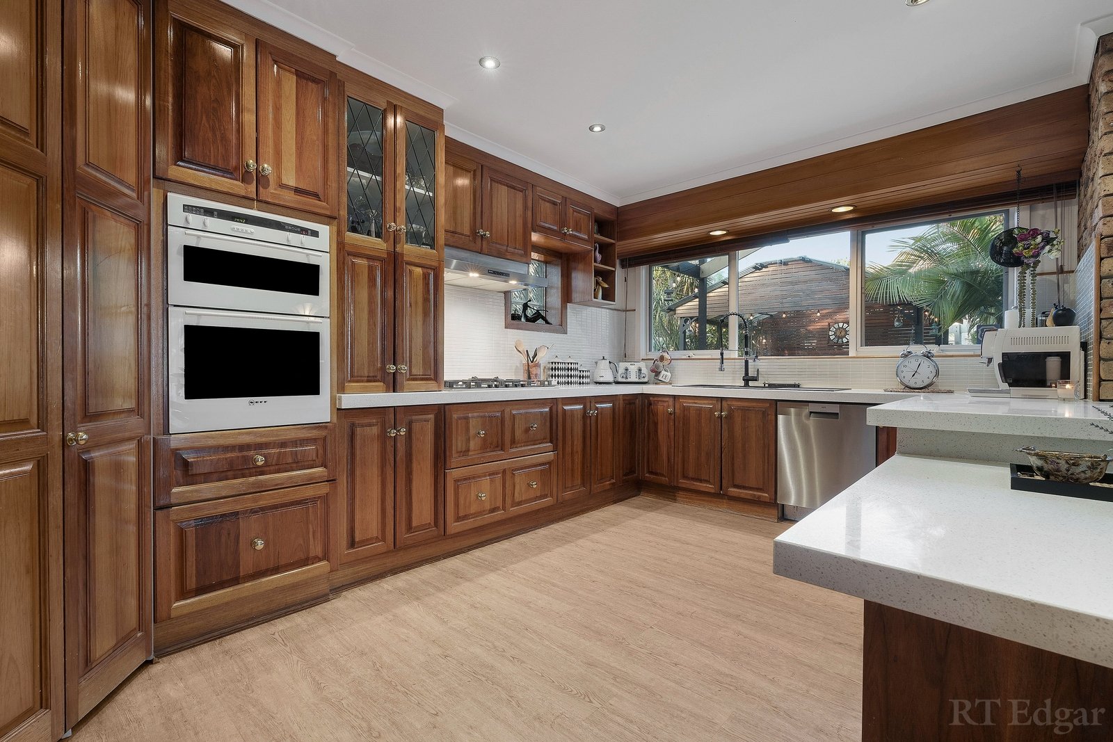 Real Estate and Property in 2 Bramber Court, Templestowe, VIC